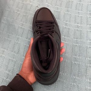 Jordan 1 all black